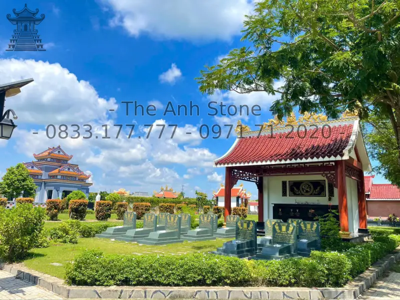 khuôn viên lăng mộ đẹp 1