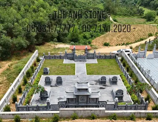 khuôn viên lăng mộ đẹp